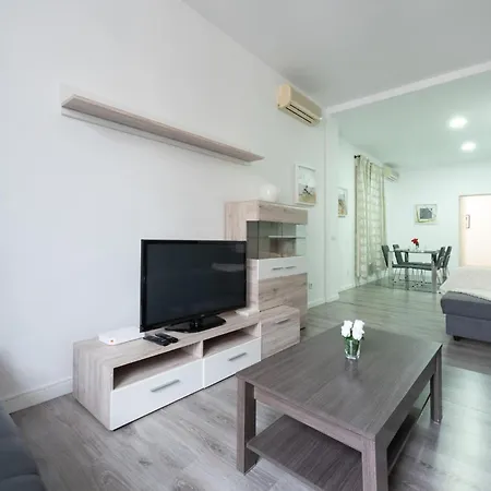 Apartamentos Day Madrid Sol Centro Gran Via Esterno foto